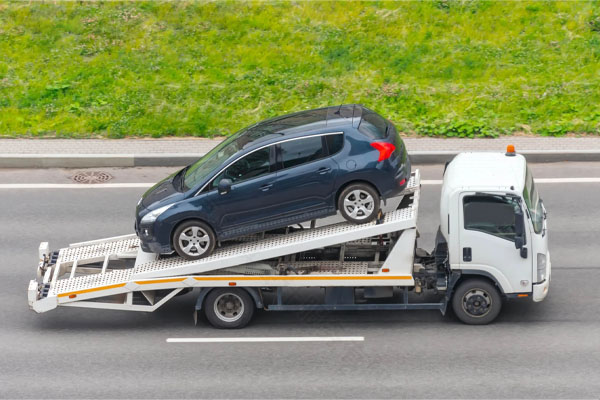 車輛正在拖車上.jpg 車輛正在拖車上.jpg